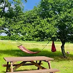 Quirky Park - Swimming Pool, Hot Tub, Cold Plunge, Sauna And Exclusive Party Room! Siofok