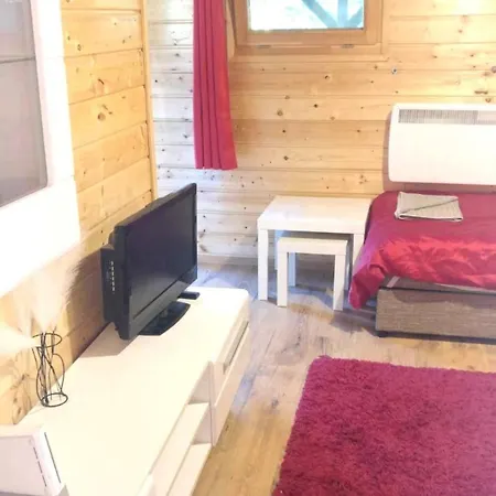 Quirky Park - Swimming Pool, Hot Tub, Cold Plunge, Sauna And Exclusive Party Room! Holiday home Siofok