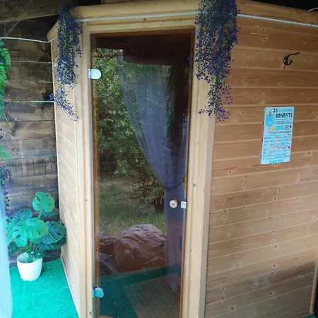 Vakantiehuis Quirky Park - Pool, Hot Tub, Cold Plunge, Sauna And Exclusive Party Siófok